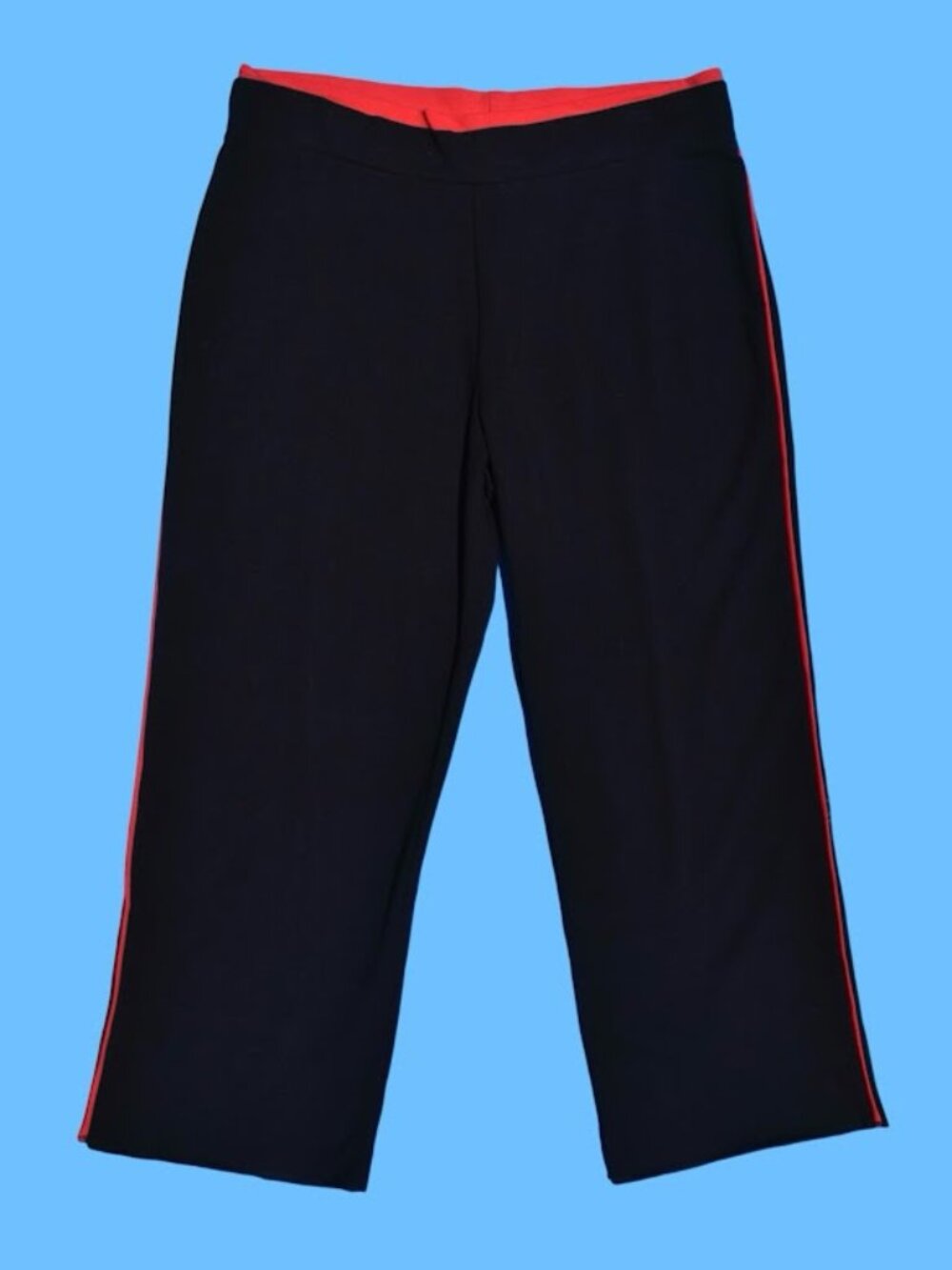 2000s Y2K Sporty Athletic Capri Pants w/ Red Contrast